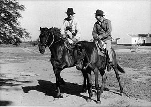 Sir Julian Huxley (left) & Max Nicholson in Coto Doñana, Spain, in 1970.
© WWF / Eric HOSKING
© WWF / Eric HOSKING