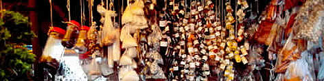 Ver-O-Peso market. Inside the stalls: Leaves, roots, essences, dry parts of wild animals used for ...
© WWF / Juan PRATGINESTOS rel=