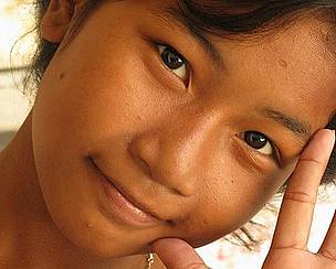 Smiling Asian girl
© mrcharly (Creative Commons)
© mrcharly (Creative Commons)