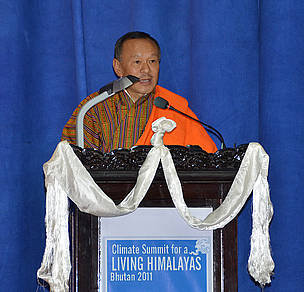 Bhutan's Prime Minister Lyonchhoen Jigmi Y. Thinley speaking at the Climate Summit for a Living Himalayas - Bhutan 2011. © WWF / Chris CHAPLIN Bhutan's Prime Minister Lyonchhoen Jigmi Y. Thinley speaking at the Climate Summit for a Living Himalayas.