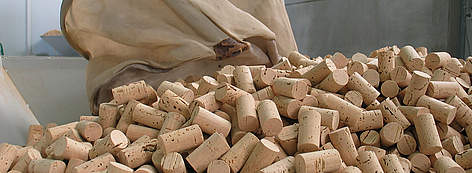 Cork-stopper processing, Portugal / ©: WWF-Mediterranean / Chantal MENARD rel=