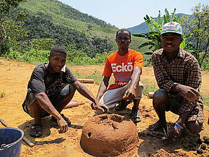 The Fatana Mitsitsy, or ecological oven.
© WWF / Sergio Rejado Albaina
© WWF / Sergio Rejado Albaina