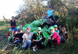 Danube Clean up 2011 (Ukraine) © Katya Kurakina Danube Clean up 2011 (Ukraine)