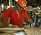 Worker at La Chonta timber company (member of Bolivia FTN – Forest and Trade Network).
© WWF / Andrés UNTERLADSTAETTER Worker at La Chonta timber company (member of Bolivia FTN – Forest and Trade Network).
© WWF / Andrés UNTERLADSTAETTER